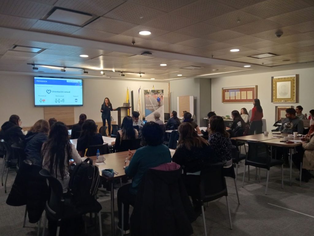 Fortalecimiento de capacidades en género e inclusión: una experiencia transformadora con siete ministerios en Colombia